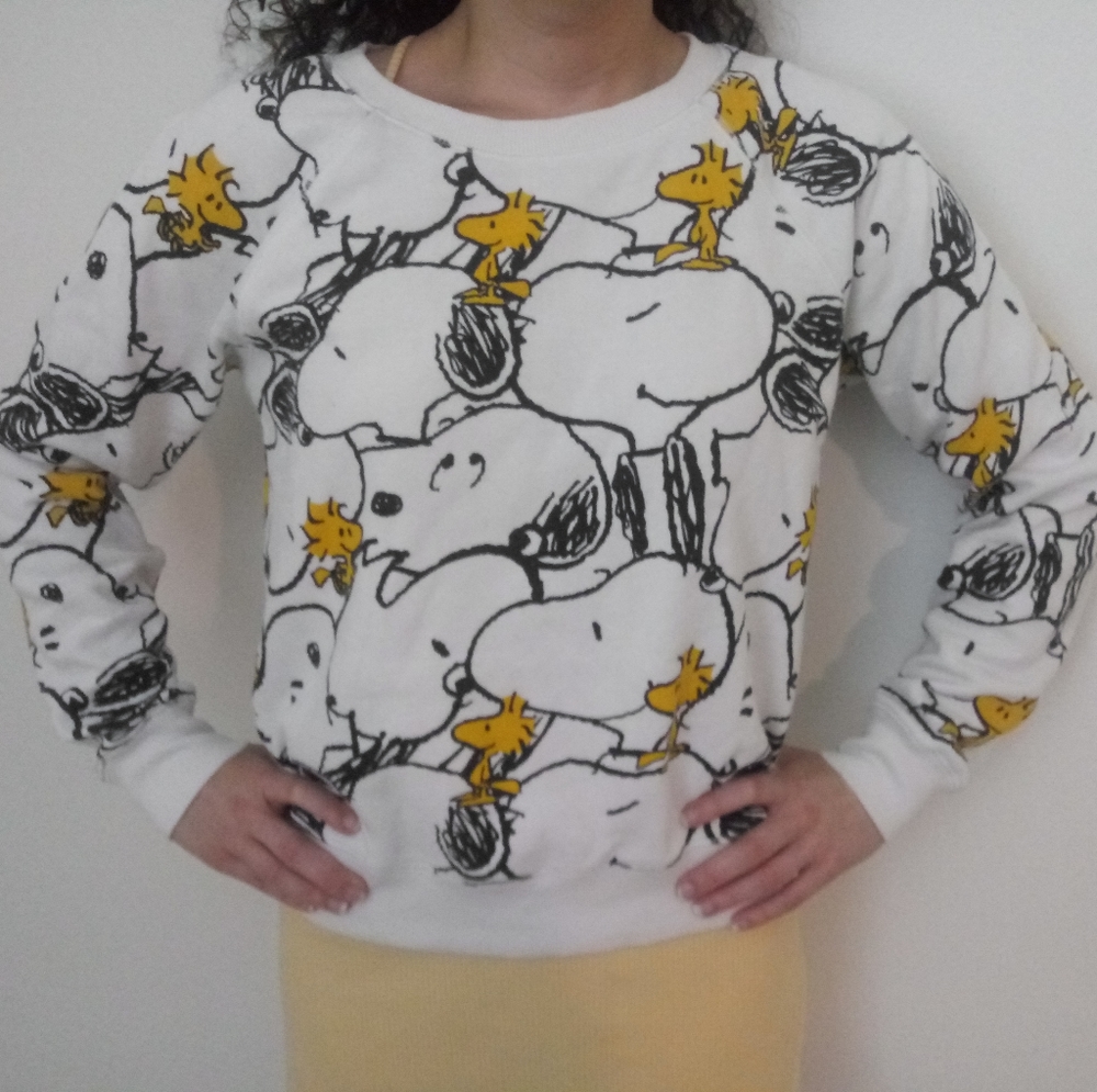 PEANUTS Snoopy Sweater